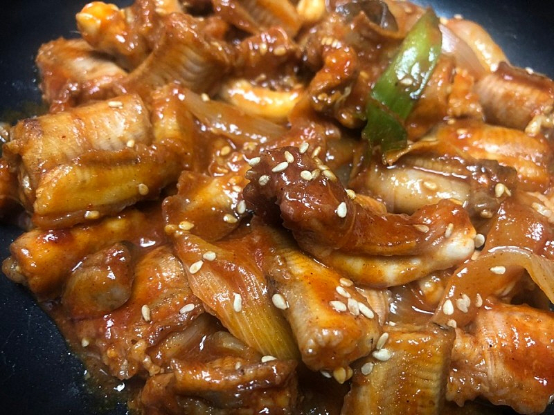 완전손질 생물 프리미엄 부산꼼장어 1kg 10-15미 소스포함 - 상세 이미지 3