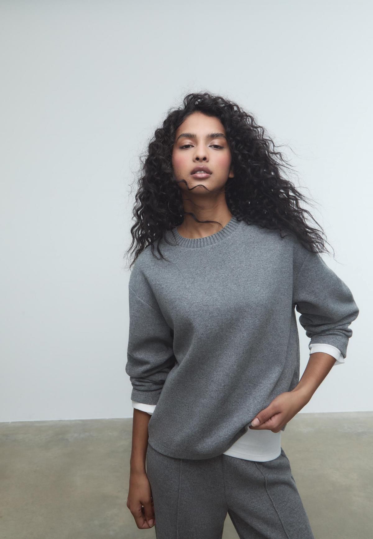 스트라디바리우스 소프트 루즈핏 라운드넥 니트 스웨터 6535/385 DARK GREY - 상세 이미지 4