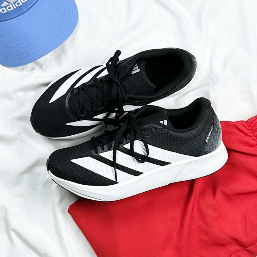아디다스 운동화 발볼넓은신발 발편한신발 RC 검흰 가벼운런닝화