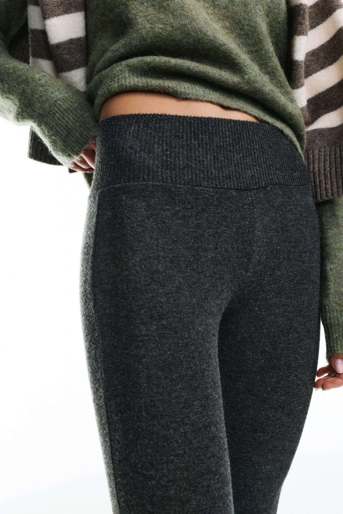 풀앤베어 소프트 터치 니트 플레어 팬츠 3670/317 DARK GREY - 상세 이미지 4