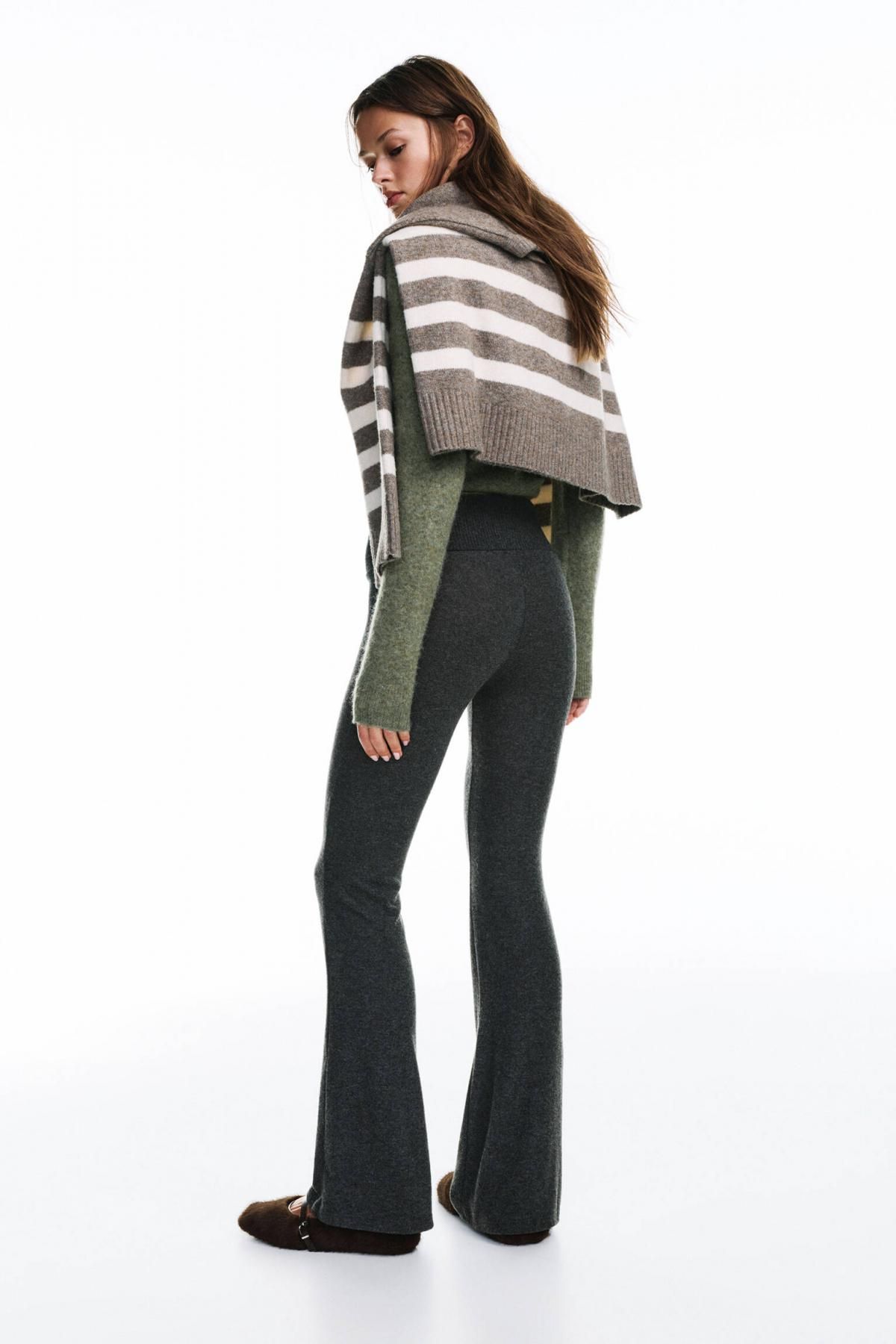 풀앤베어 소프트 터치 니트 플레어 팬츠 3670/317 DARK GREY - 상세 이미지 3