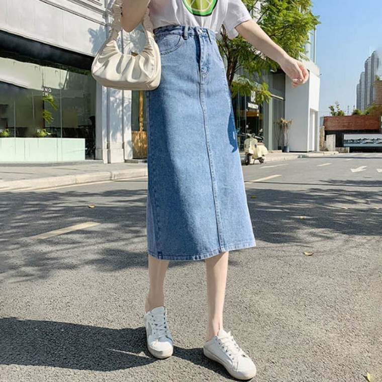 데님 롱 청치마 절개라인 깔끔한 데일리 스커트 다리가 길어 보이는 스커트 러블리 코디 - 메인 이미지
