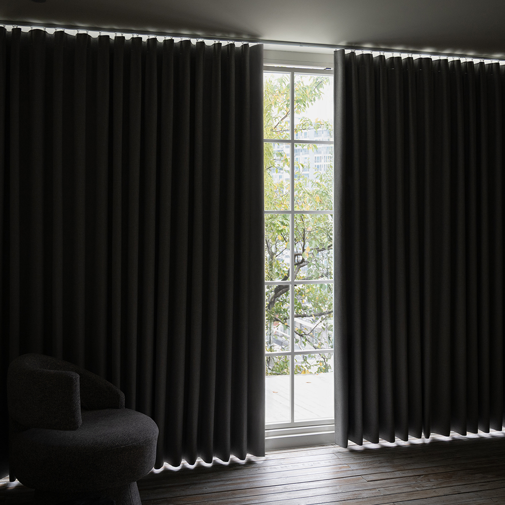 아라크네 디에르 100% 암막커튼 방한방풍 형상기억 거실 핀형 150x200