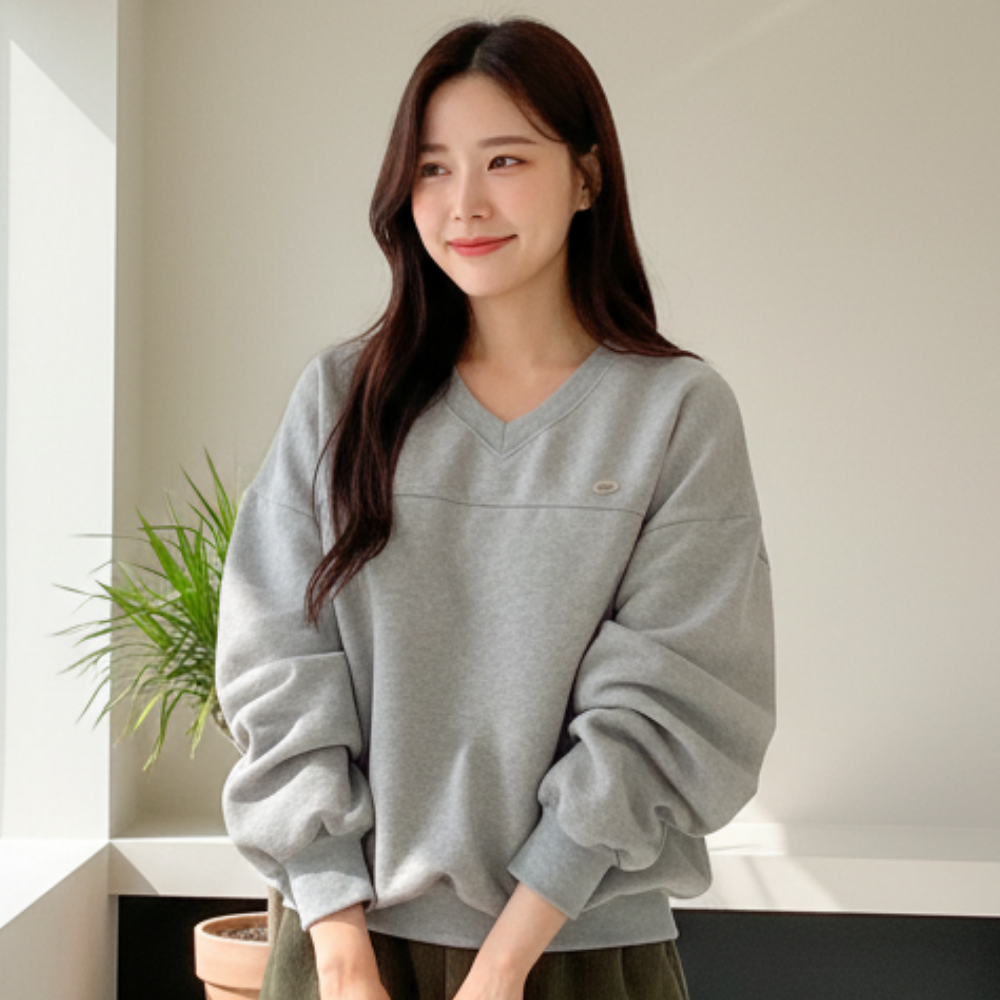겨울 기모 팬던트 브이넥 루즈핏 맨투맨 티셔츠 - 상품 이미지