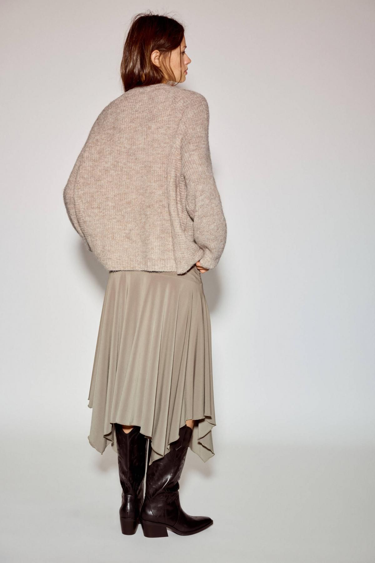 풀앤베어 오버핏 펄 니트 라운드넥 스웨터 3540/306 BROWN MARL - 상세 이미지 4