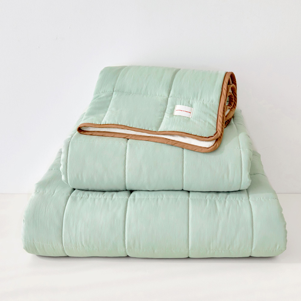 패딩담요 패딩블랭킷 국산담요 입는 후드 극세사 쇼파