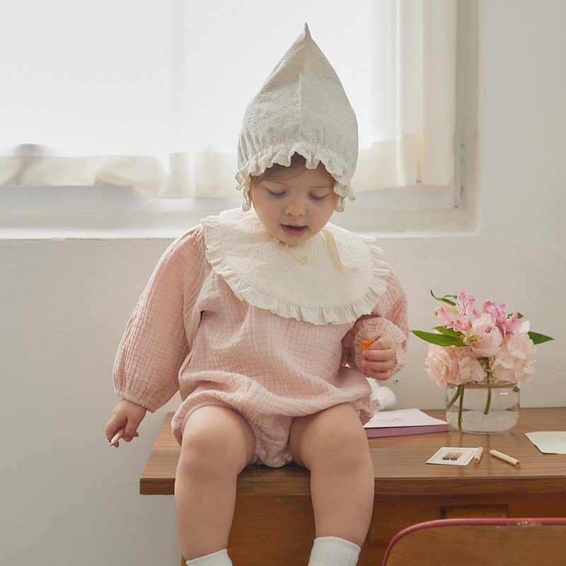 유럽풍 아기 옷 빌리 크림 바디수트 (6m-18m) 아기실내복 신생아옷 출산선물 아기선물