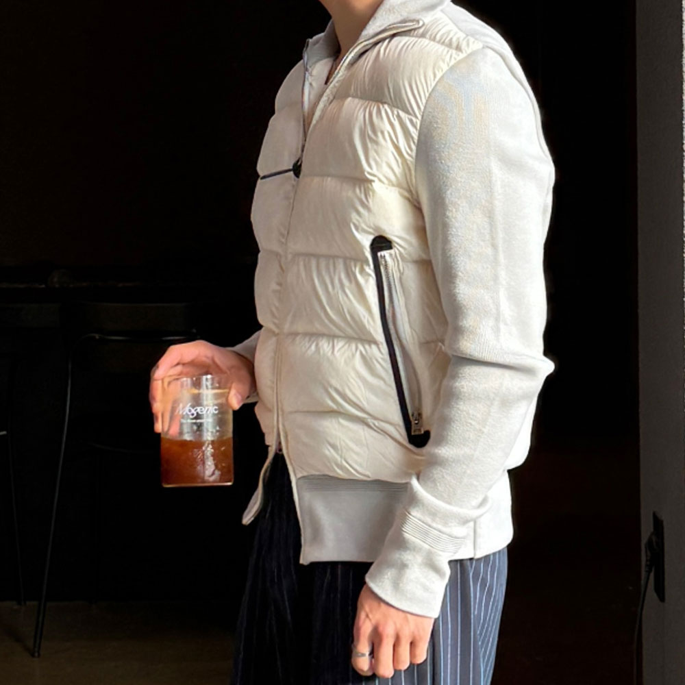 아웃핏 남자 니트패딩 덕다운 겨울 경량 데일리 투웨이 지퍼 집업 점퍼 - 상세 이미지 3