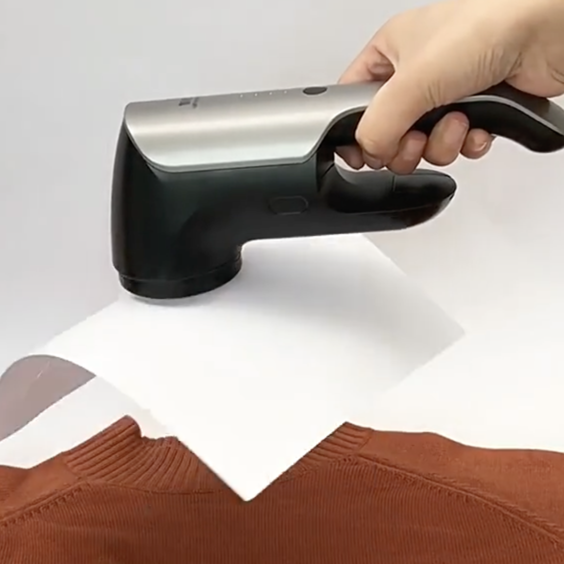 다이소 보풀제거기 세탁소용 업소용 - 완전방수 45w 무선 12,600RPM - 상품 이미지