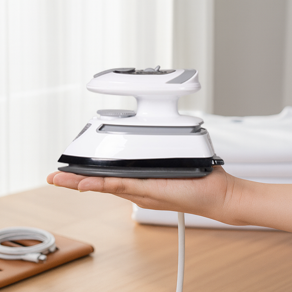 쿠잉 미니 스팀 다리미 HASI-M30S 420g 초경량 휴대용 여행용 핸디형 프리볼트 이미지 4