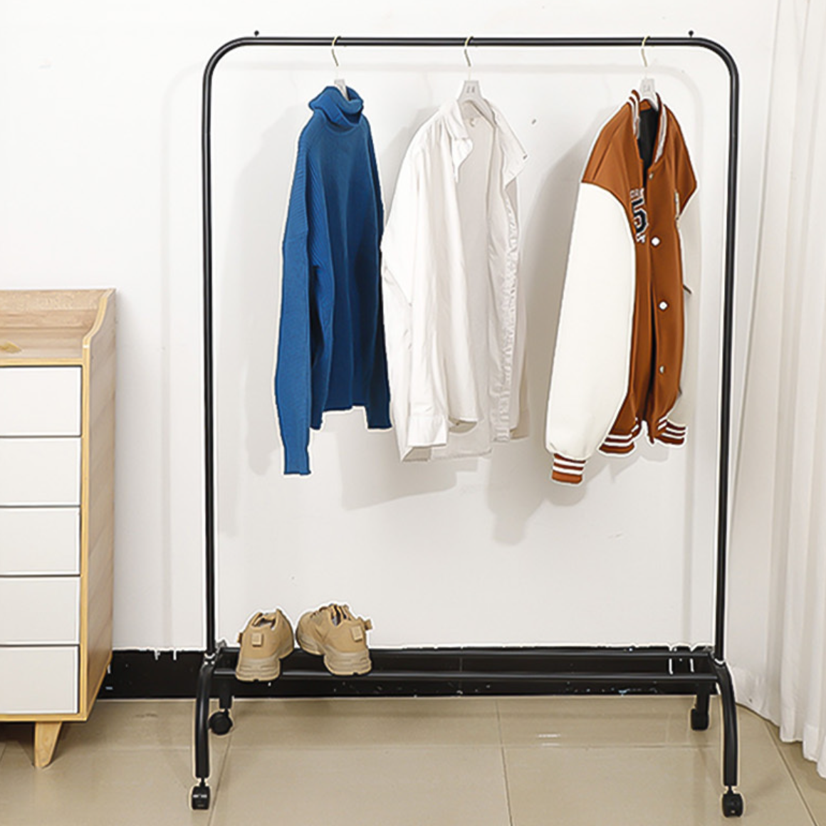 스탠드 행거 소형 행거 작은 자취방행거 세우는 옷걸이
