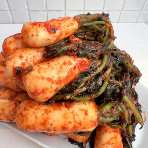 순자네김치 총각 무청 당일생산 국내산 총각김치 2kg, 1개 맛있게 먹은 솔직 후기 - 상품 이미지 3