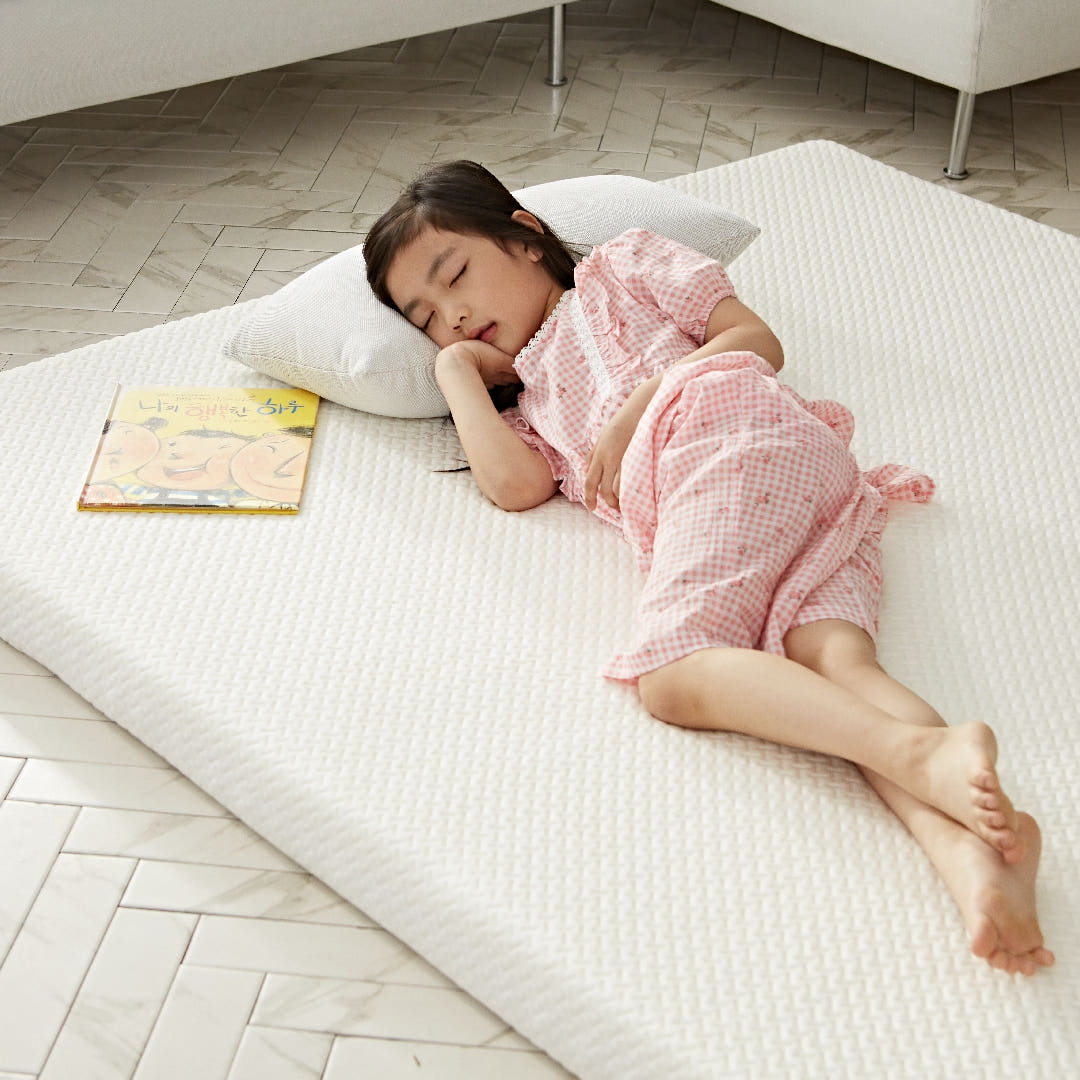 엄마품 푹신한 접이식 토퍼 거실토퍼 바닥 침대 기절 수면매트 SS