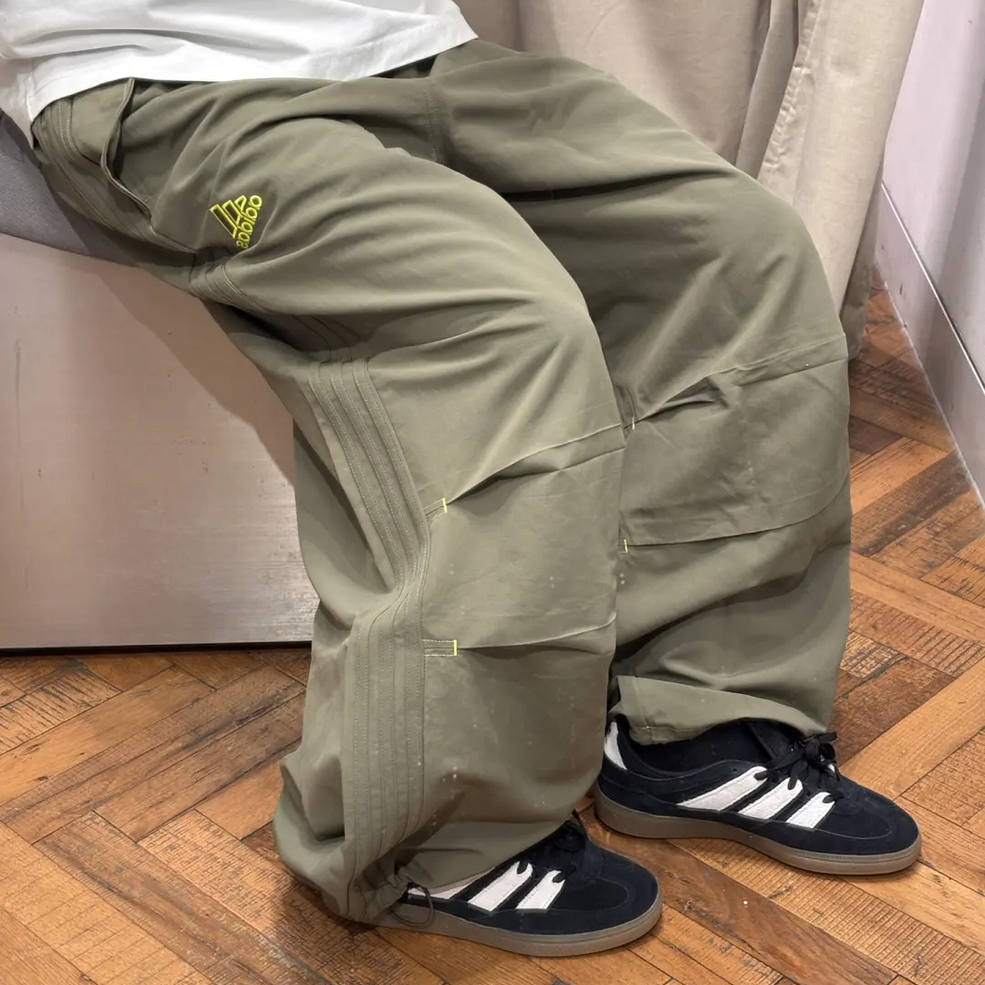 아디다스 오리지널 파라슈트 와이드 트랙 팬츠 올리브 카키 JD5416 - 상세 이미지 3