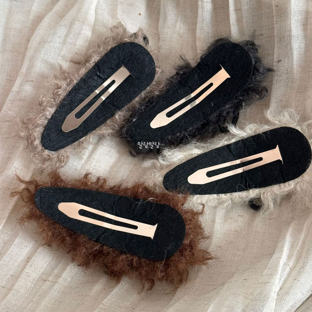 레더 리본 뽀글이머리핀 겨울 옆머리 똑딱핀 귀여운 헤어핀 - 상세 이미지 3