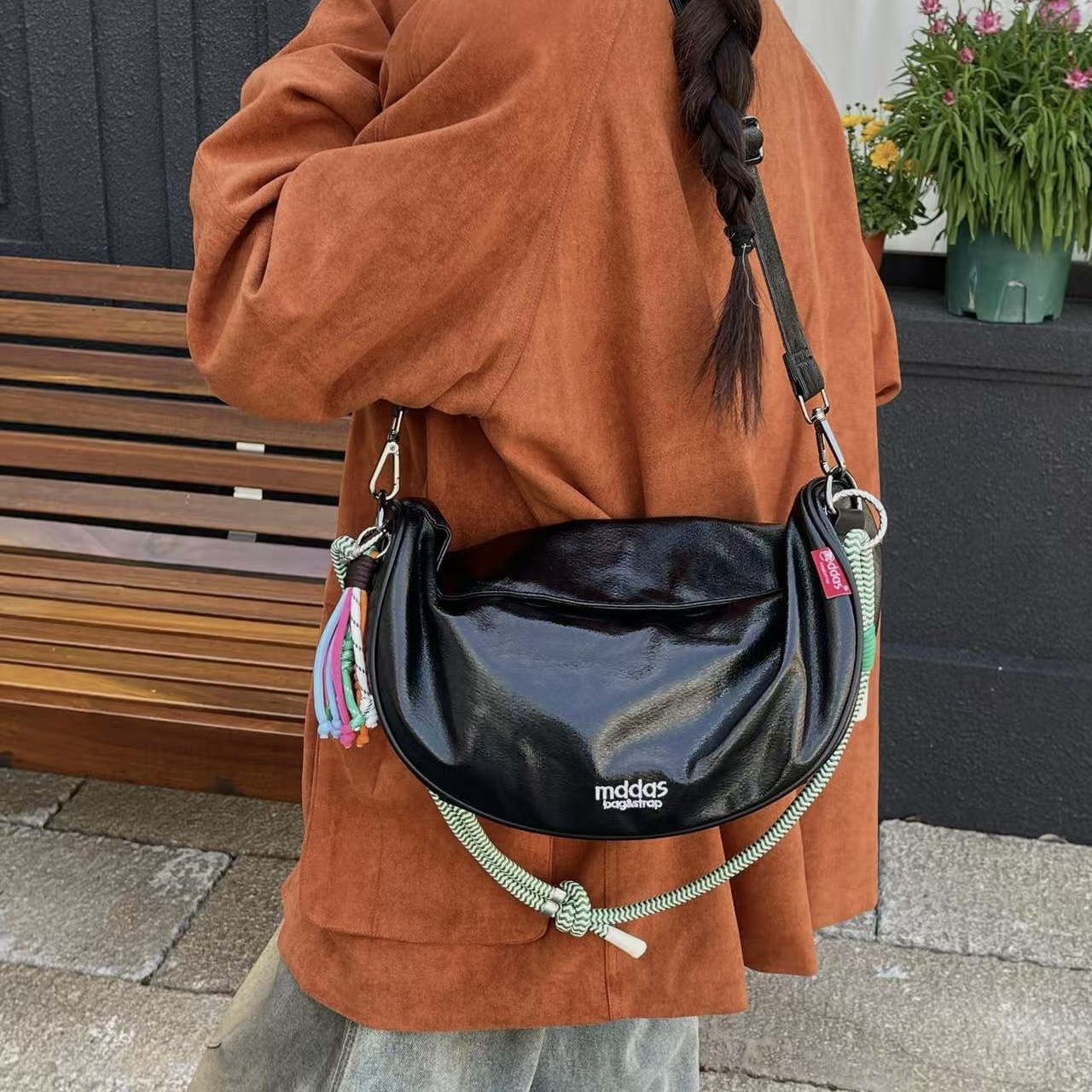 므떼 여행용 크로스백 반달 크로와상 가벼운 보부상 핸드폰 유럽여행가방 도난방지 나일론