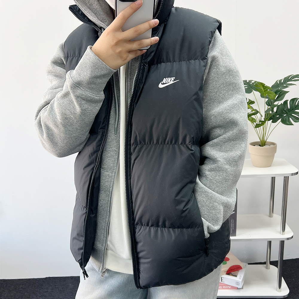 나이키 패딩 조끼 클럽 써마 핏 베스트 IB2978-010 제품 이미지