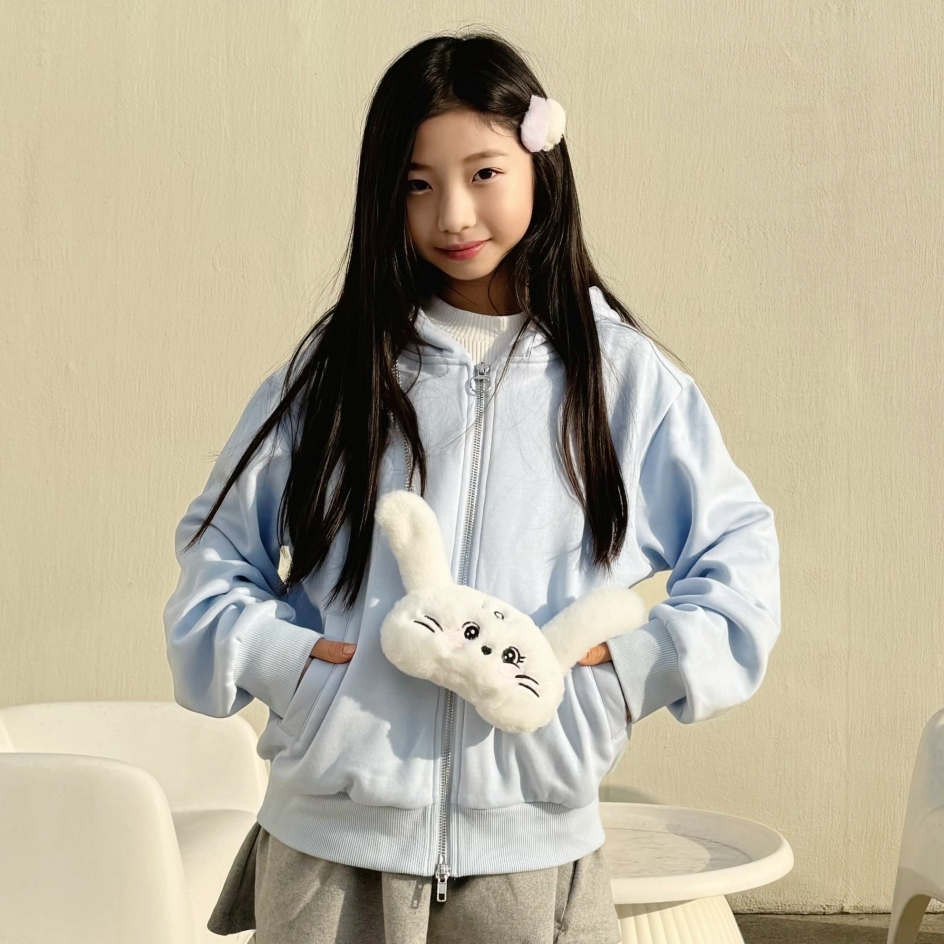 [더데이걸] 뽀송 래빗 귀달이 후드 집업 TGJM24T07_7358 - 상품 이미지