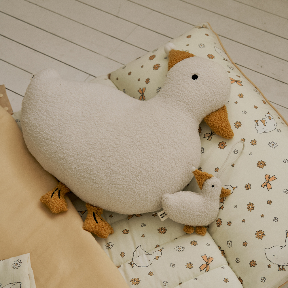 부클 오리 모양쿠션 쇼파 포인트 인형쿠션 올데이 데이지덕