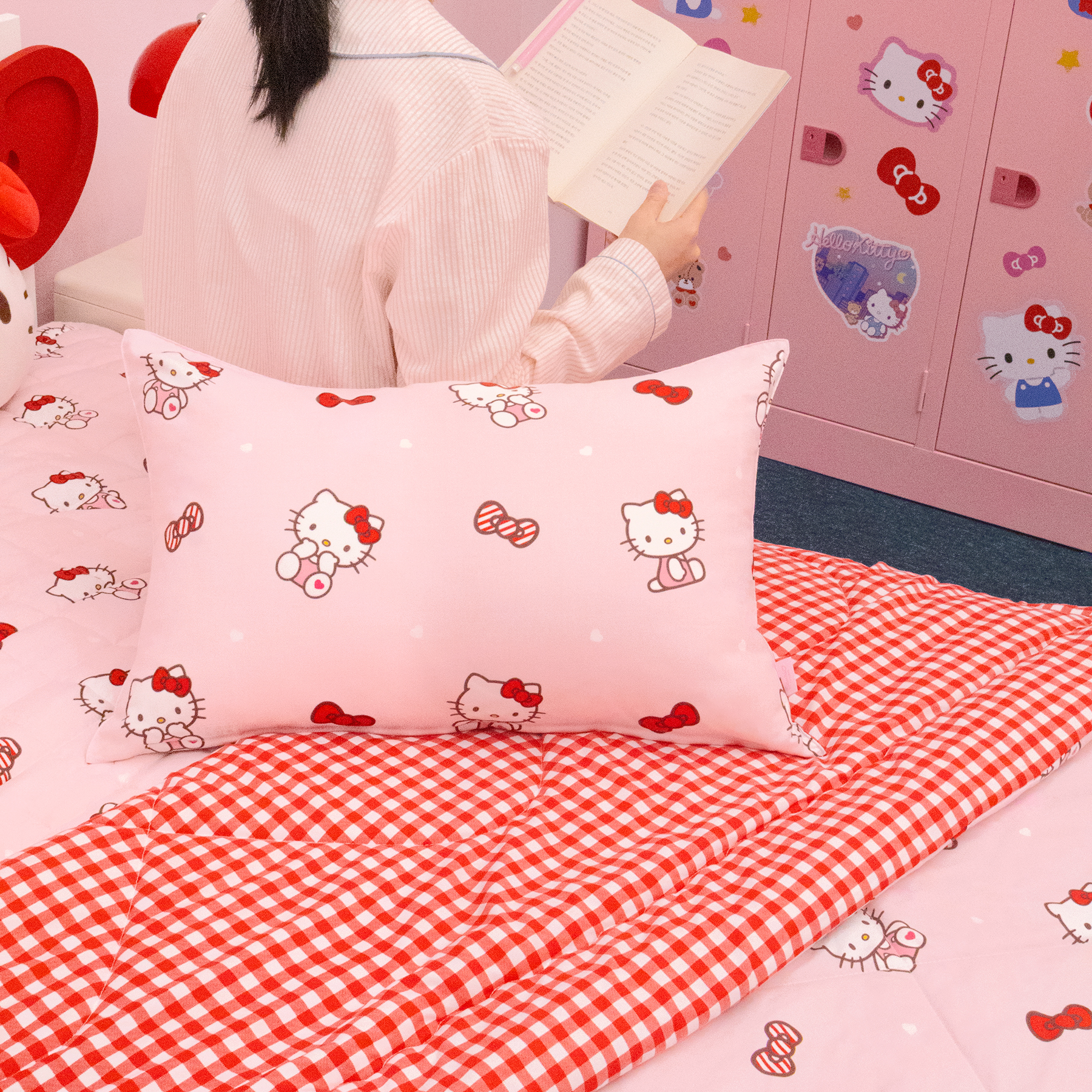 산리오 헬로키티 레드클래식 워싱침구세트+얼굴쿠션+티슈 커버 SET