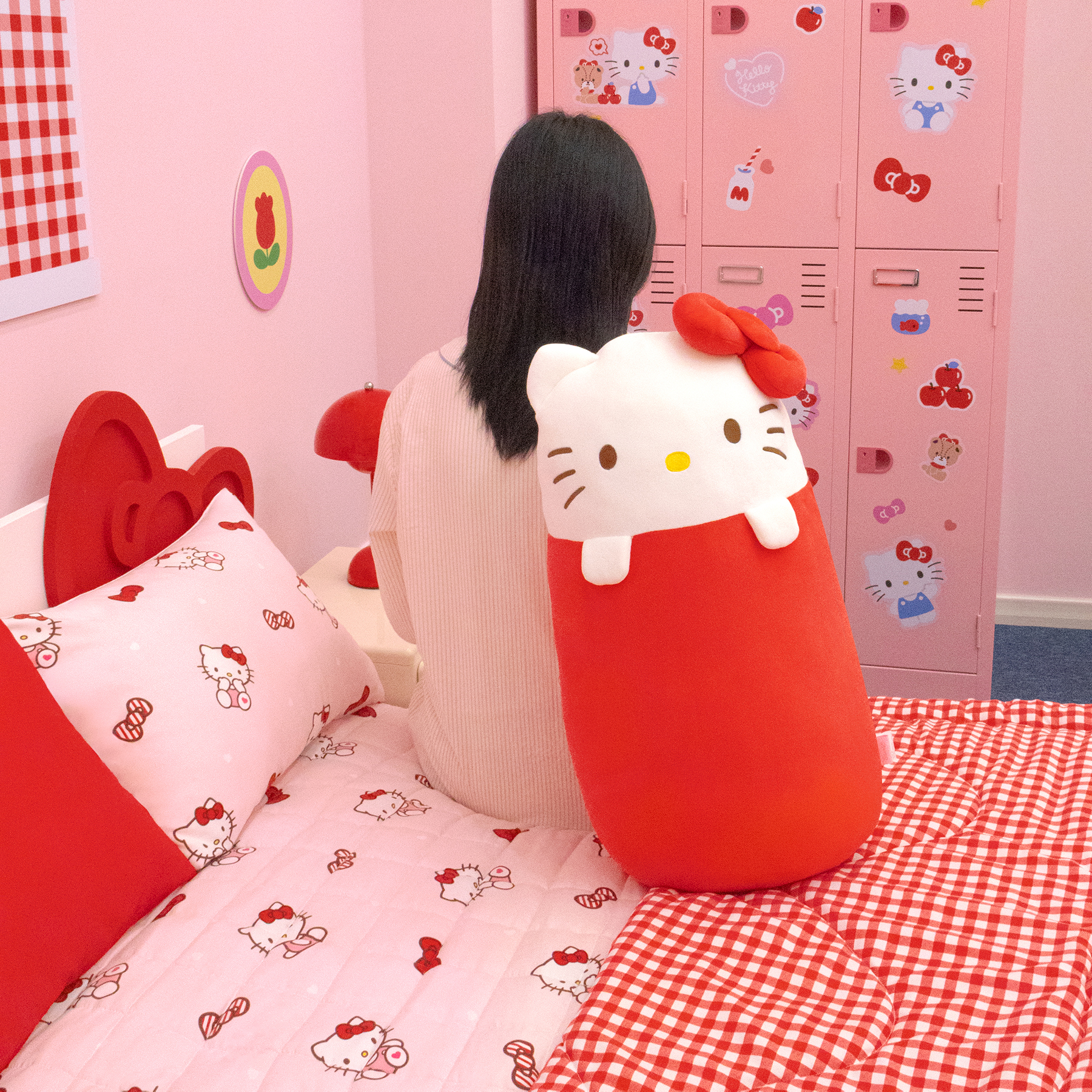 산리오 헬로키티 레드클래식 워싱침구세트+통통 바디필로우 SET