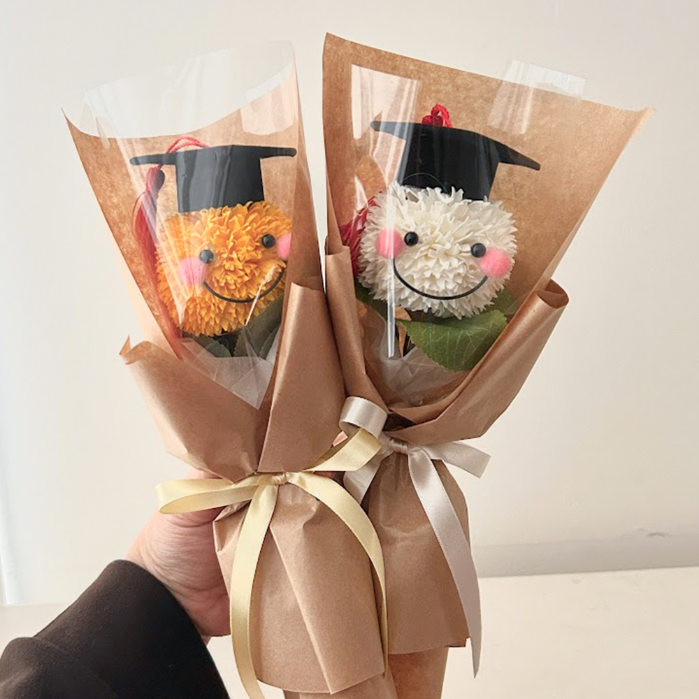 폼폼 비누꽃 졸업 학사모 꽃다발 한송이 초등학교 수료식 유치원 입학 선물 졸업식 재롱잔치 - 상품 이미지