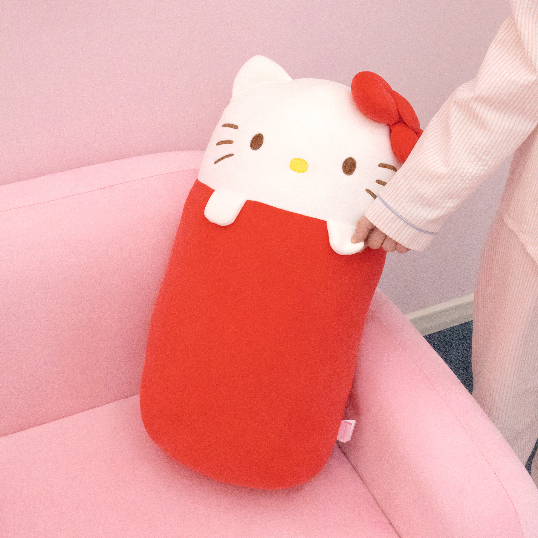 산리오 헬로키티 레드클래식 워싱침구세트+통통 바디필로우 SET