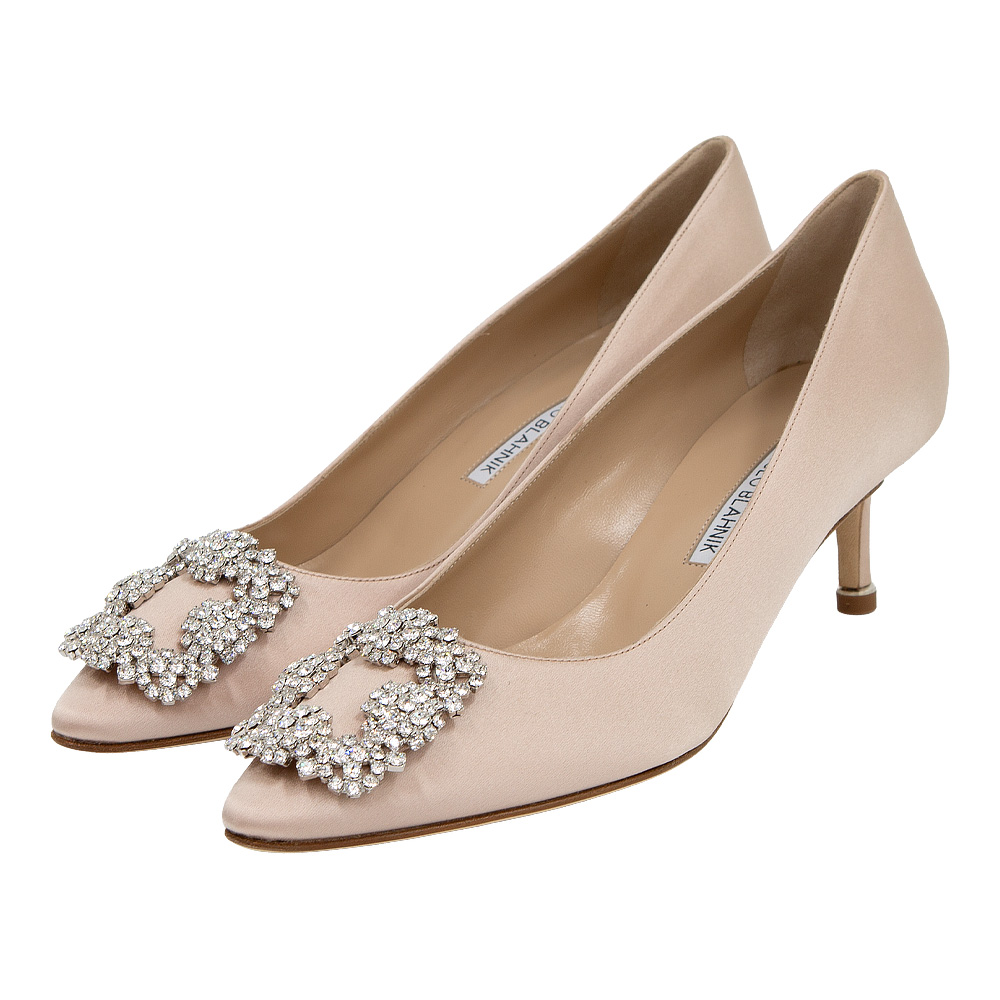 마놀로블라닉 HANGISI 새틴 펌프스 9XX 0315 0034 DNUD CLC (2025 S/S) - 상품 이미지