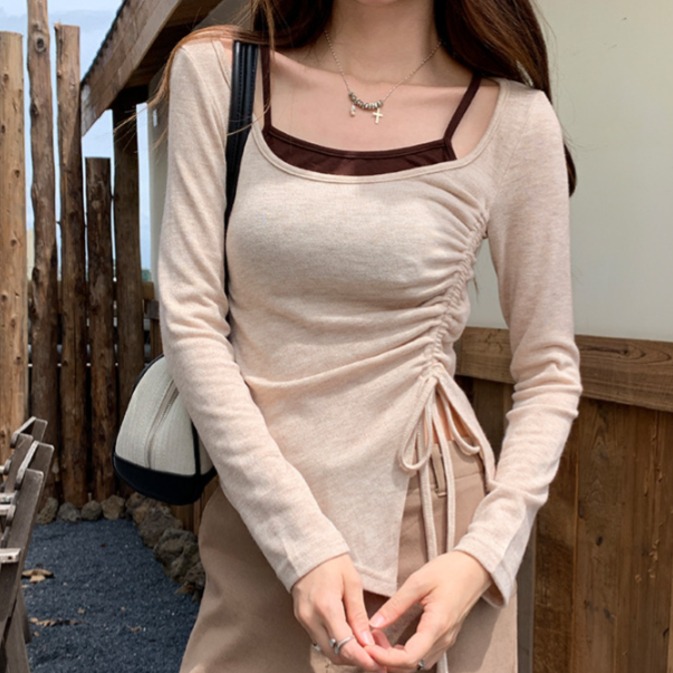 여성 가을 라운드넥 긴팔 슬림핏 사이드 셔링 언발란스 티셔츠 출근룩 데일리룩 오피스룩 - 상품 이미지