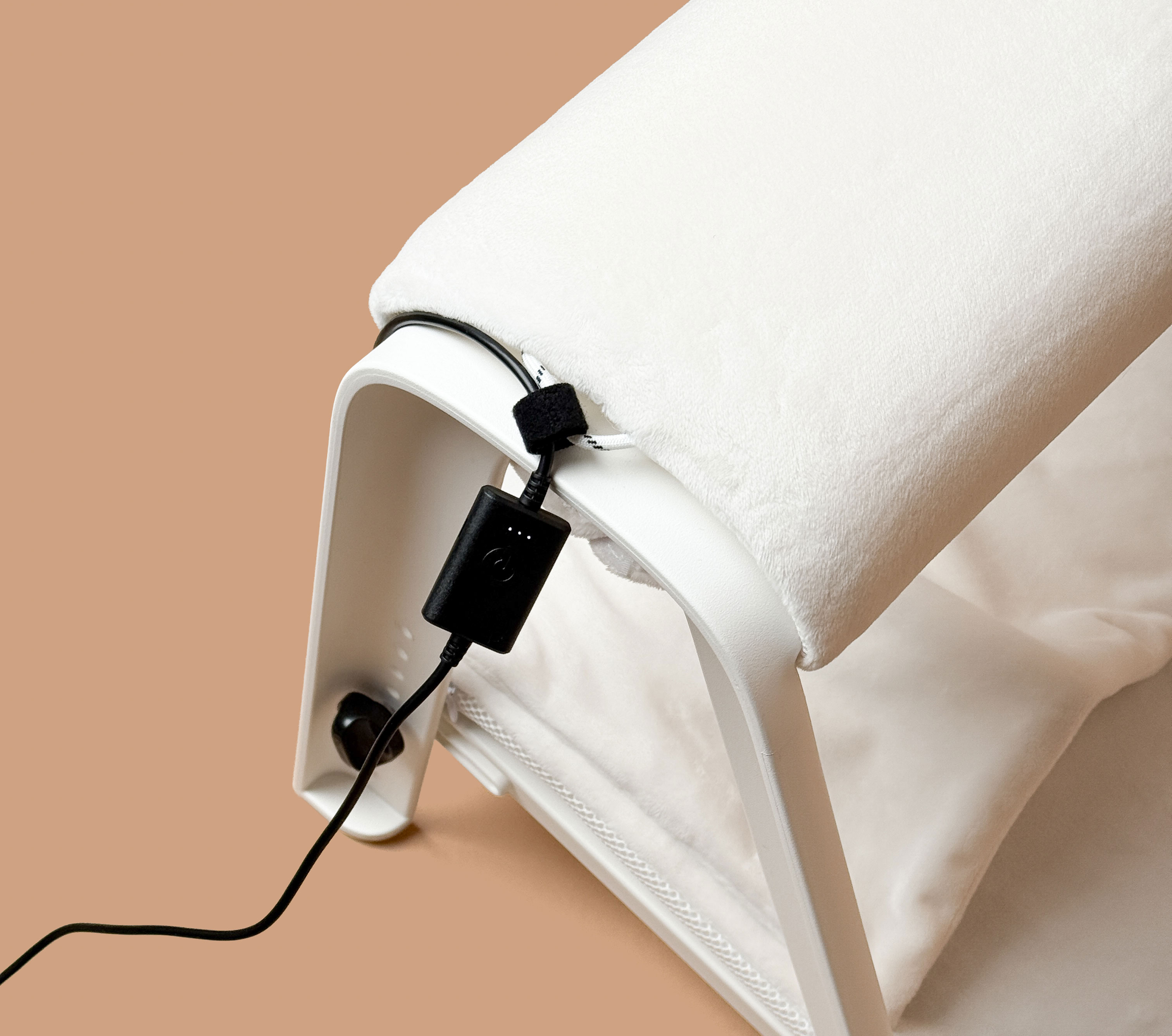 로우모 2단 발받침대 LC99 화이트 Heat + 코듀라 상단 커버