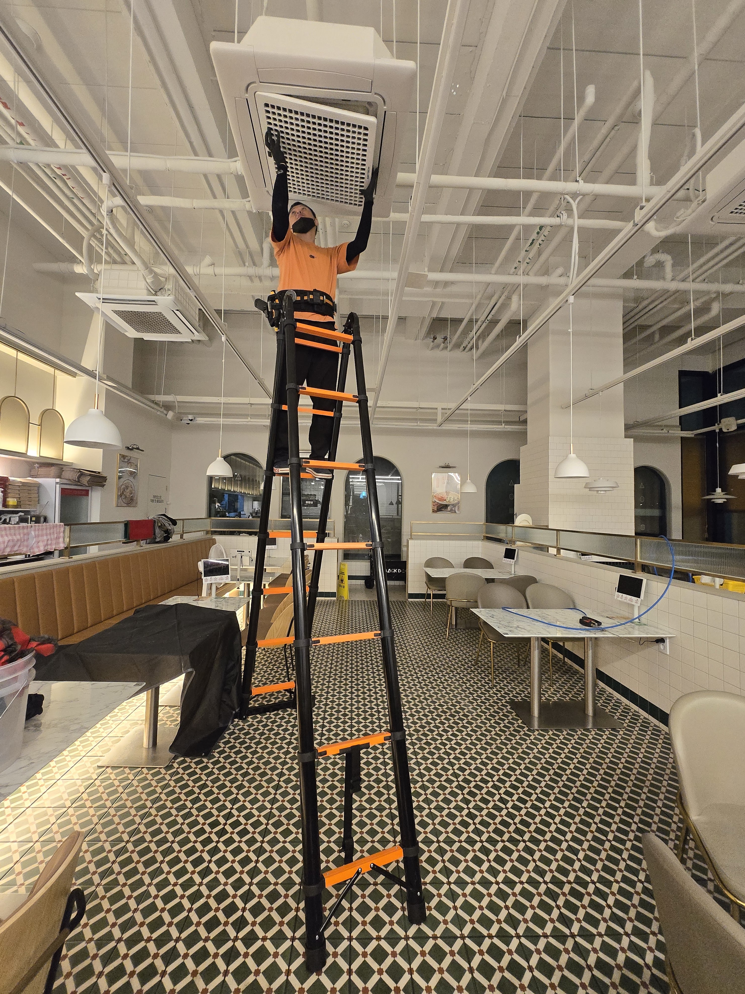 에어컨청소 벽걸이 스탠드 천장형시스템 2in1 삼성 LG 캐리어 세탁기 분해업체 인천 서울 이미지 2