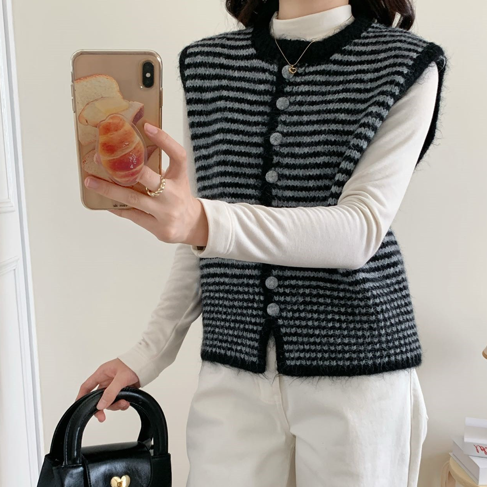 F/W 단가라 버튼 니트 조끼 2컬러 블랙, FREE(One size) - 상세 이미지 5