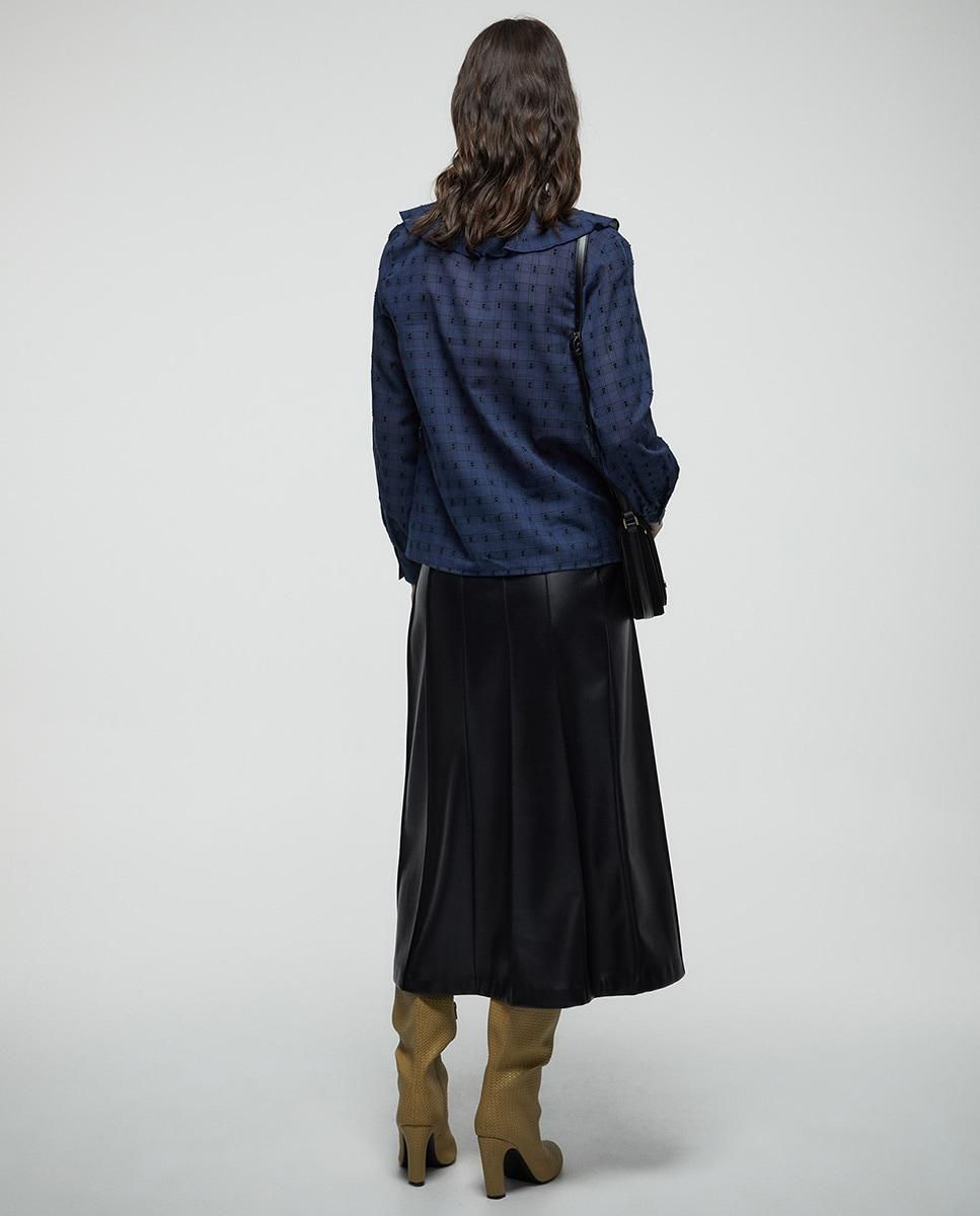 스페라 테크니컬 도비 러플 브이넥 블라우스 58320208364 AZUL OSCURO - 상세 이미지 4