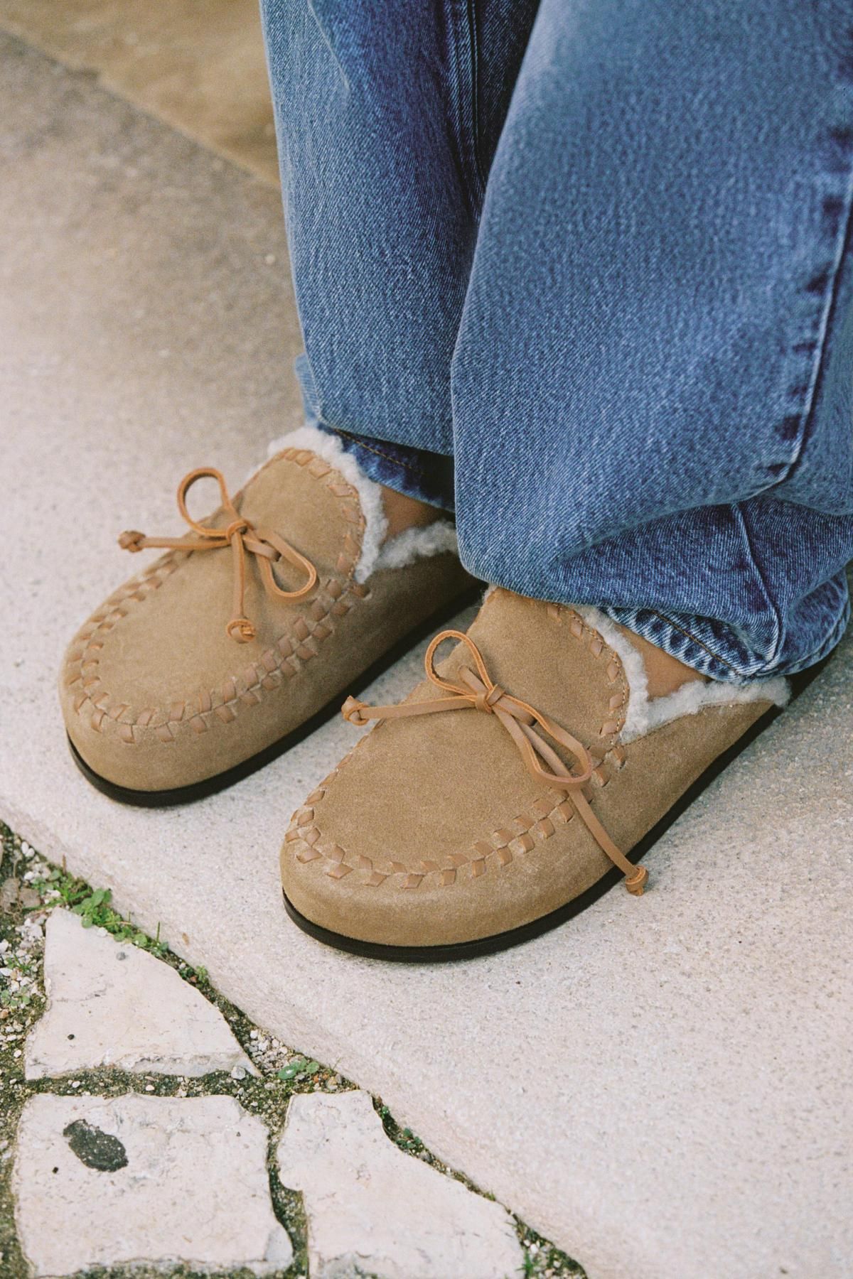 자라 시어링 퍼 레더 뮬 클로그 베이지 2500/710 SAND BROWN - 상세 이미지 2