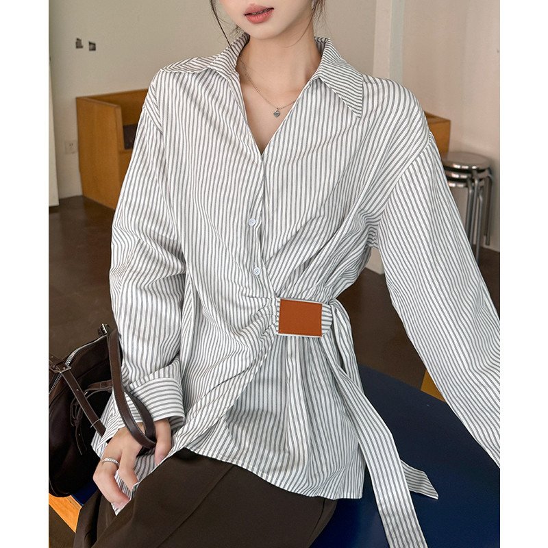 여성 루즈핏 스트라이프 카라 셔츠 블라우스 사이드 버클 포인트 긴팔 가을 오피스룩 - 상세 이미지 2