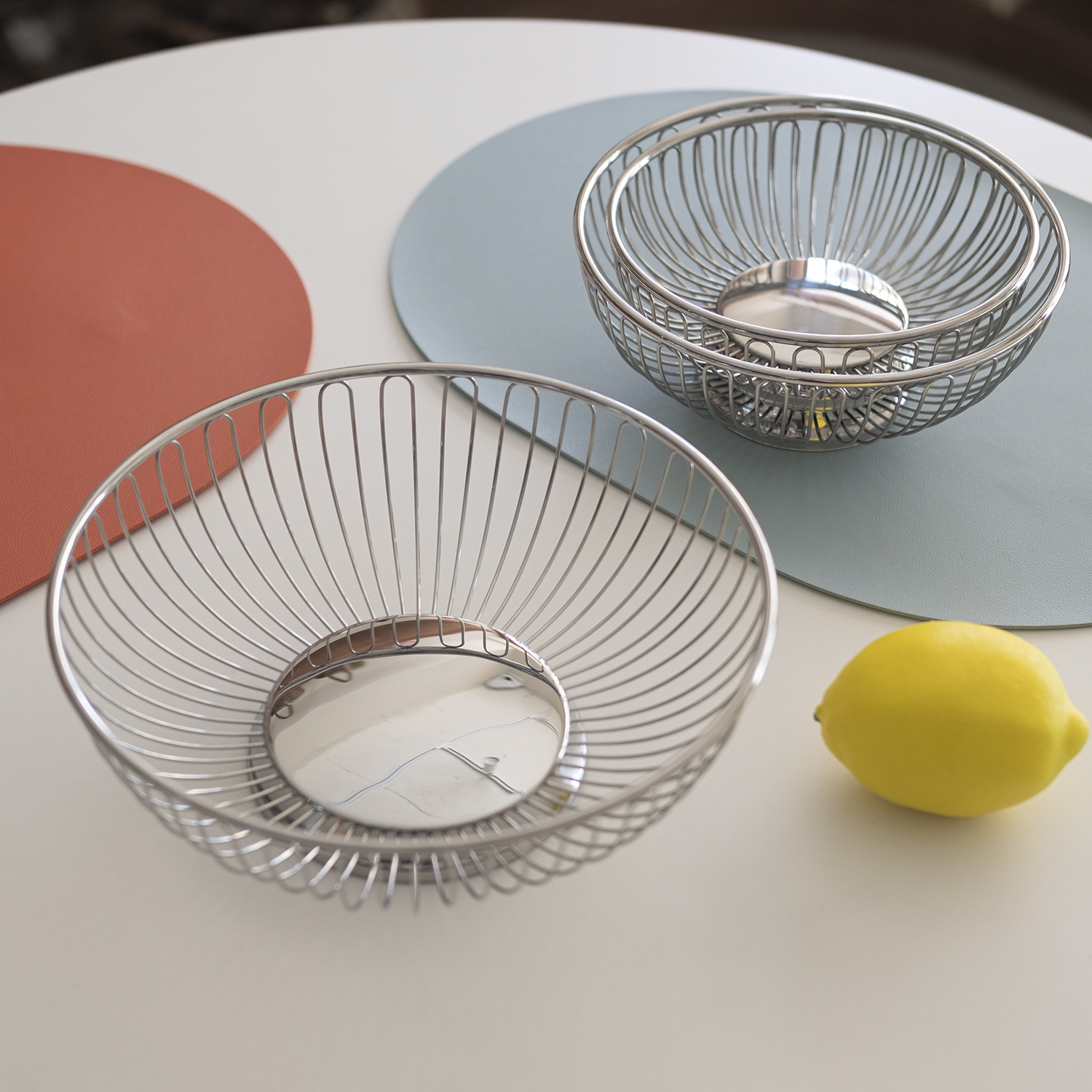 빌라트 스텐 와이어 바스켓 기본원형 M 주방 팬트리 과일 야채 수납 철제 바구니