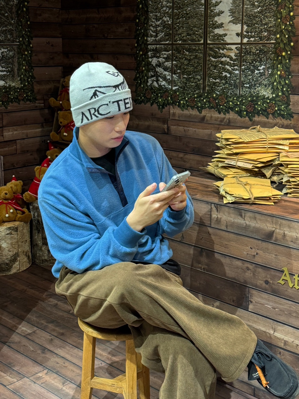 (남녀공용) 비에 반집업 플리스 풀오버 스웨터 / 겨울 기모 오버 루즈 크롭 후리스 니트 - 상세 이미지 3