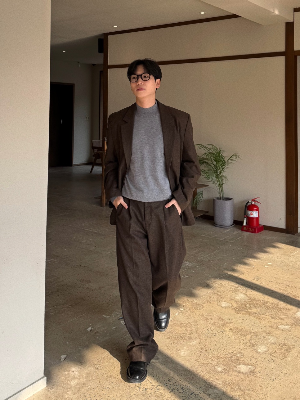 (자켓+팬츠) 윈터 프리미엄 울 루즈 셋업 수트 / 겨울 결혼 하객 오버 와이드 정장 - 상세 이미지 4