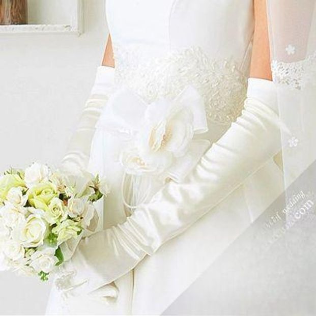 웨딩장갑 파티 새틴 손목 우아한 브라이덜샤워 예식 탄성 짧은 22cm 오프화이트 크림화이트 - 상품 이미지