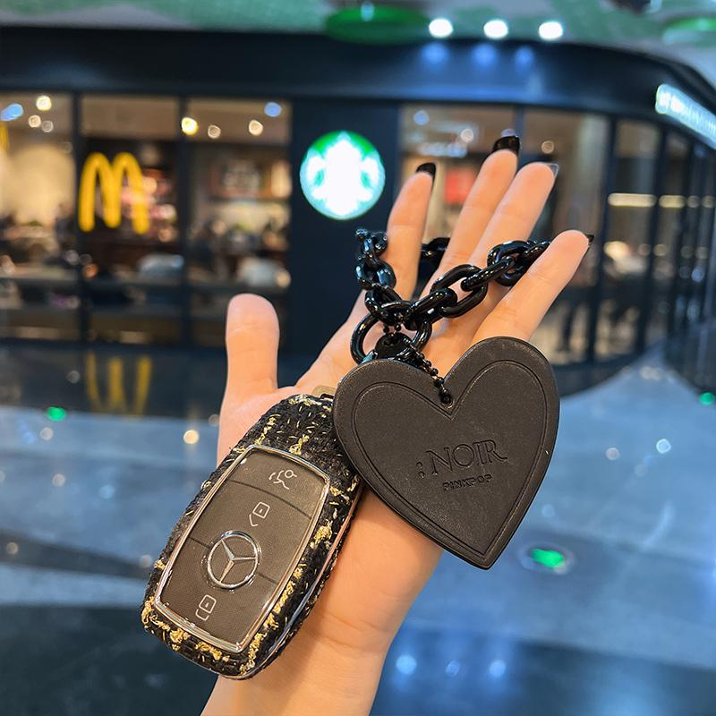 E300L C260L GLC300L E260GLE A200 차 고급 키홀더 블랙 하트 키체인 - 메인 이미지