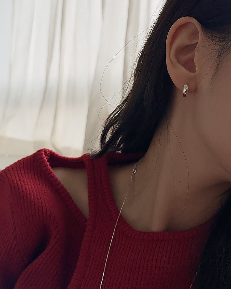 실버 925 앵글 물방울 라운드 원터치 귀걸이 - 상세 이미지 5