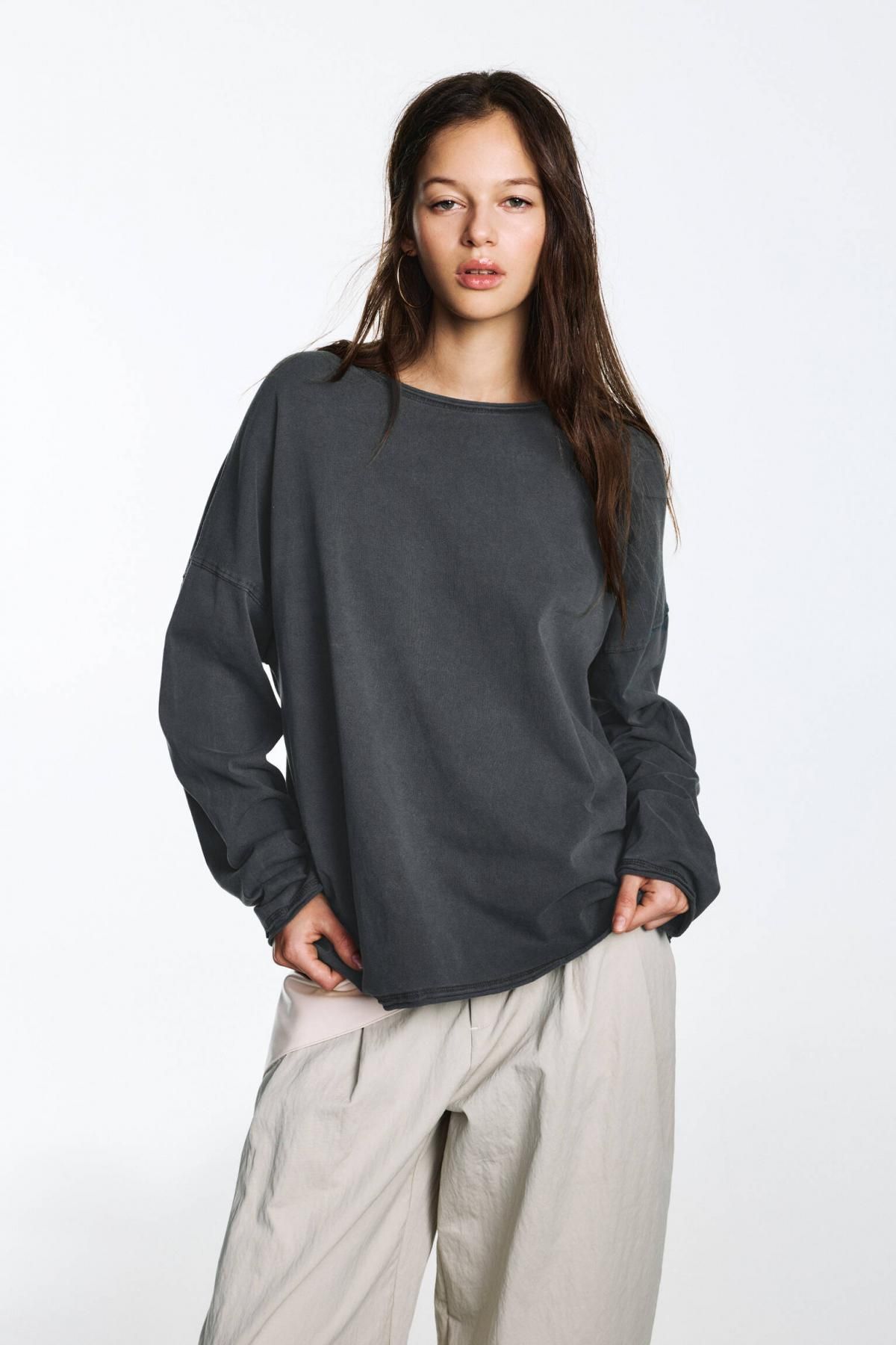 풀앤베어 오버사이즈 라운드넥 긴팔 티셔츠 7152/304 DARK GREY - 상세 이미지 4