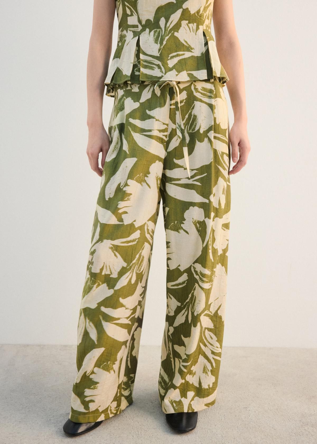 망고 플로럴 하이웨이스트 와이드 팬츠 27092544 VERDE - 상품 이미지