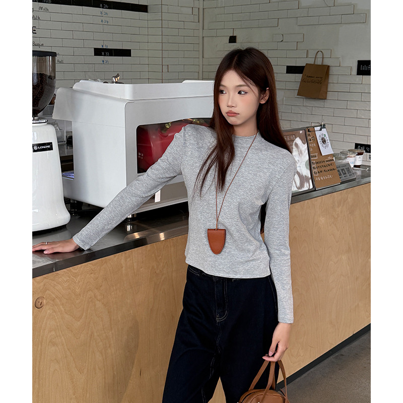 여성 베이직 슬림핏 긴팔 라운드넥 티셔츠 찰랑 스판 부드러운 데일리 이너 오피스룩 가을 간절기 코디 - 상세 이미지 2