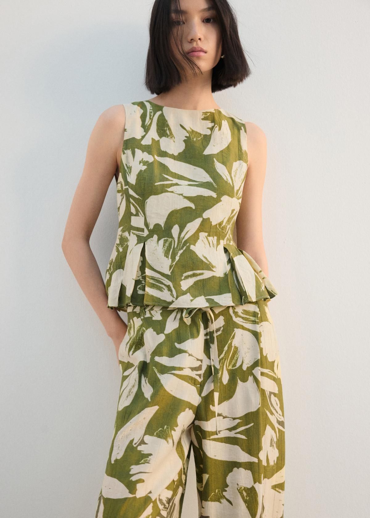 망고 플로럴 하이웨이스트 와이드 팬츠 27092544 VERDE - 상세 이미지 4