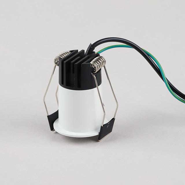 더쎈 LED 다운라이트 미랑 3.8cm(1.5인치) COB 7W 플리커로우 가구 매립등 - 상세 이미지 5