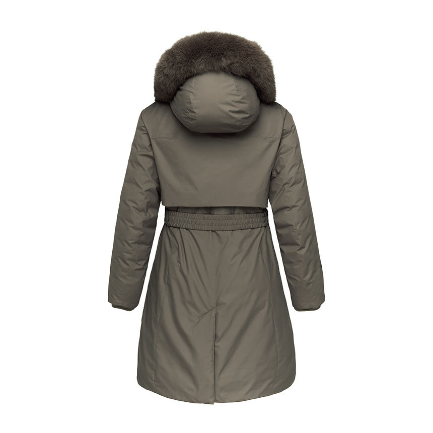 2. 블랙야크 아이유..