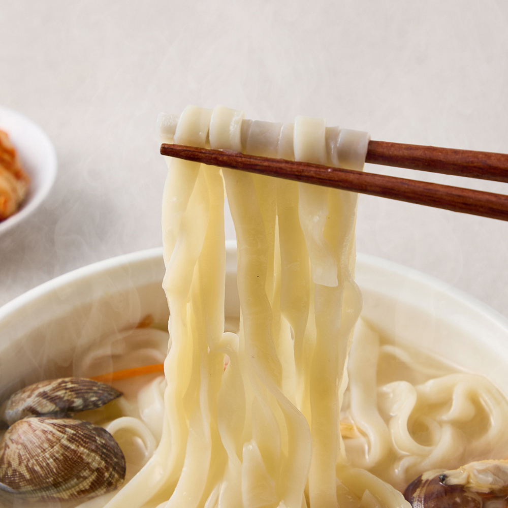 정성껏 뽑아낸 생면 바지락 칼국수 235g, 3개 - 메인 이미지