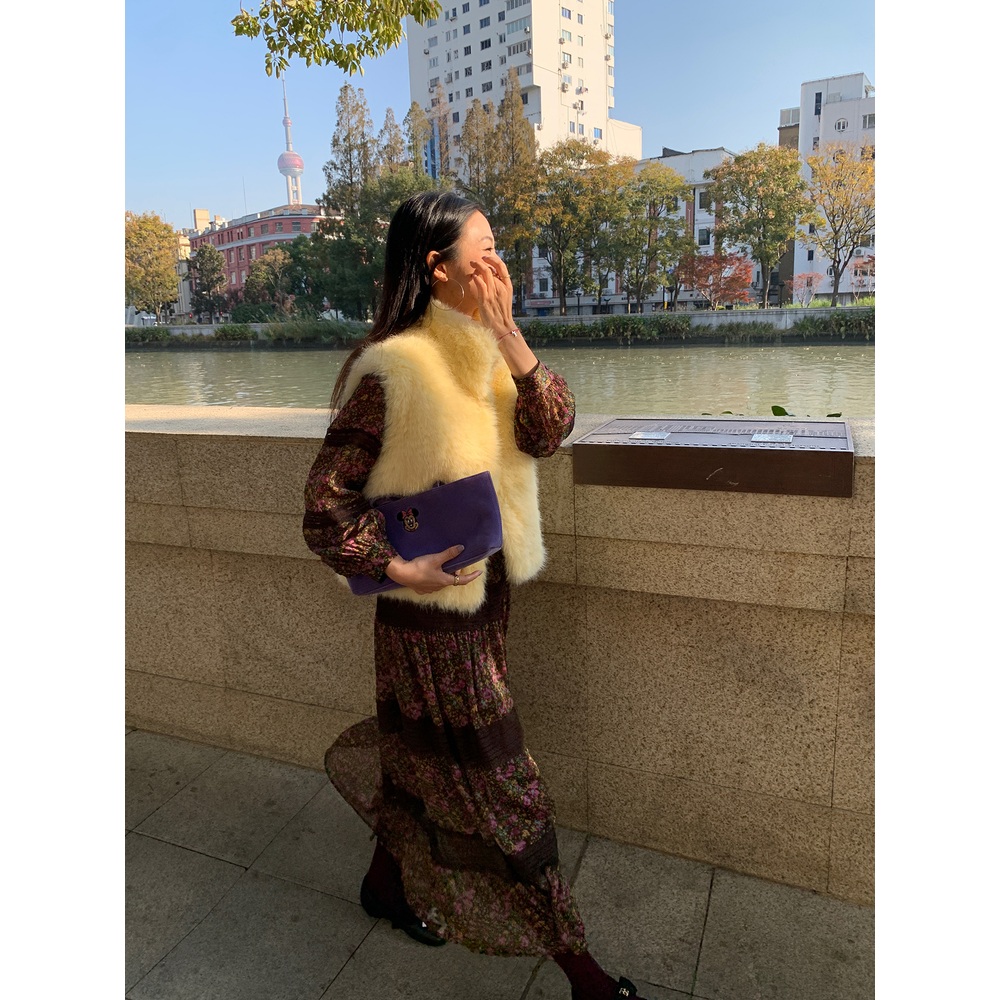 친환경모피 페이크퍼 조끼자켓 안감스웨이드 고급 레이어드 포인트 키작녀 겨울패션 베이지옐로우 - 상세 이미지 5