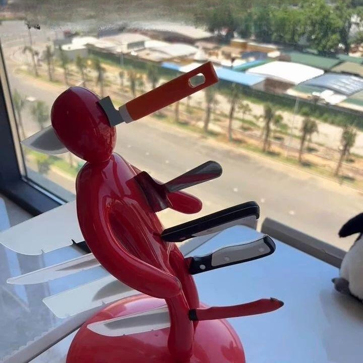유니크 칼꽂이 다용도 주방 수납 선반 창의적 디자인 칼 보관함 칼 없는 레드 - 상세 이미지 2